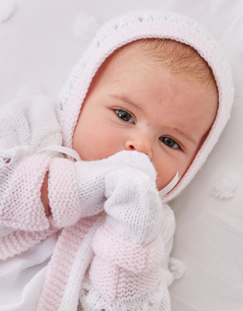 Baby Pastels Pattern Book Sirdar Snuggly DK Baby Pastels Pattern Book 0529